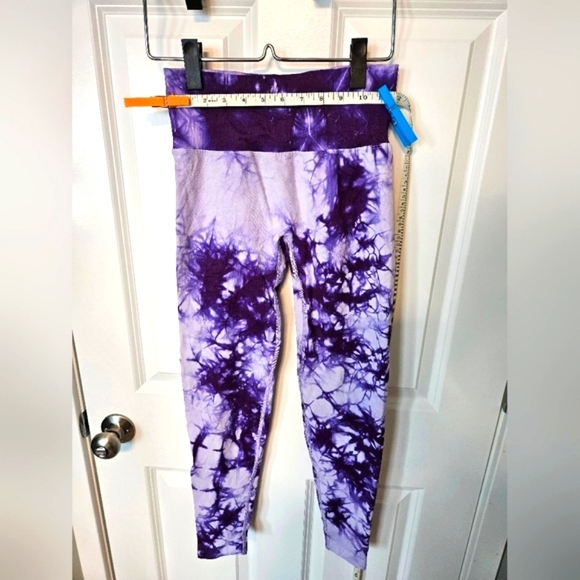 Purple Tie-Dye Women's Bumtastic Leggings! - Picture 5 of 13